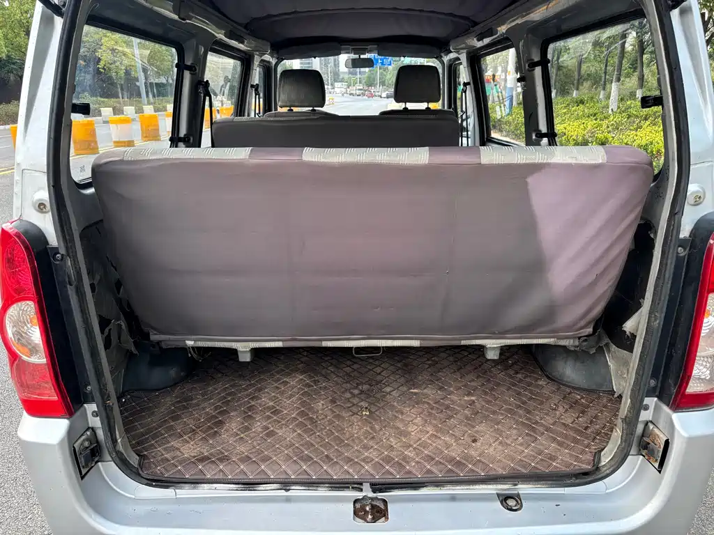 Wuling Rongguang — миниатюра 13