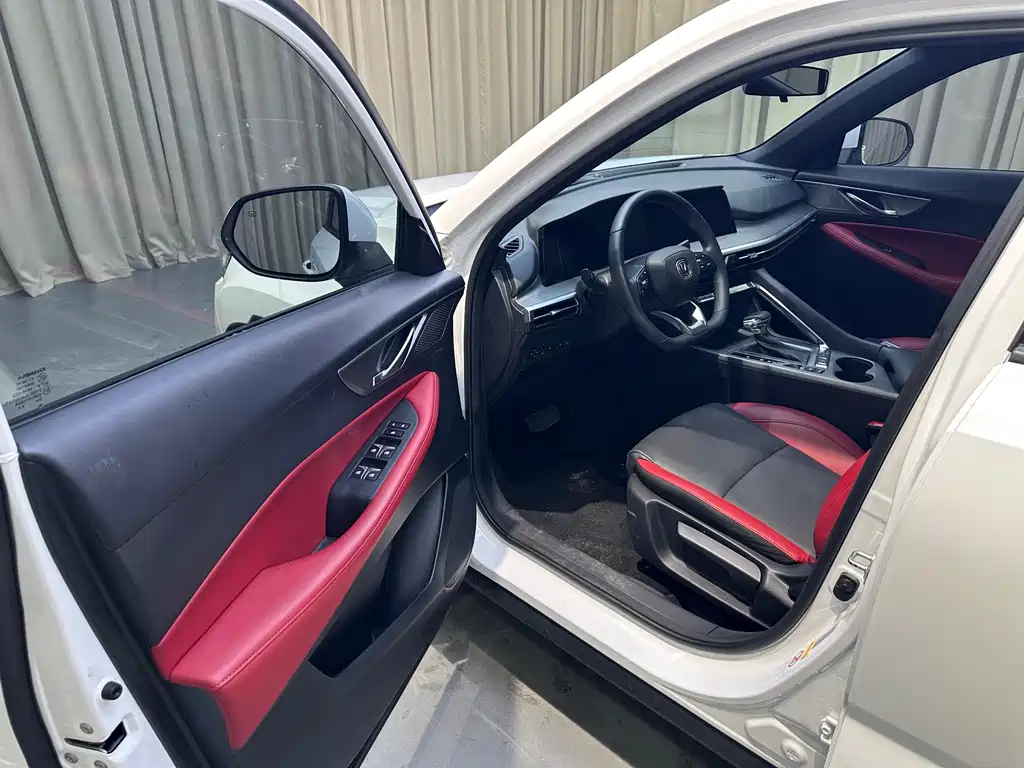 Changan CS35PLUS — миниатюра 8