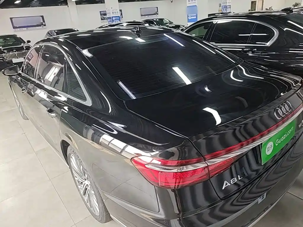 Audi A8 — миниатюра 5