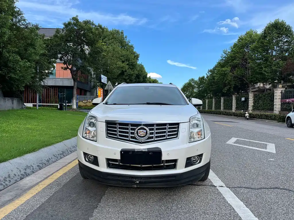 Cadillac SRX — миниатюра 2