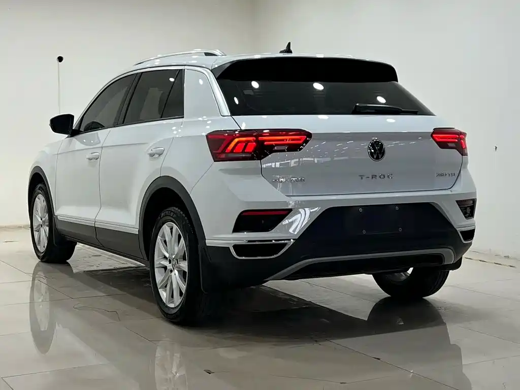 Volkswagen T-Roc — миниатюра 9