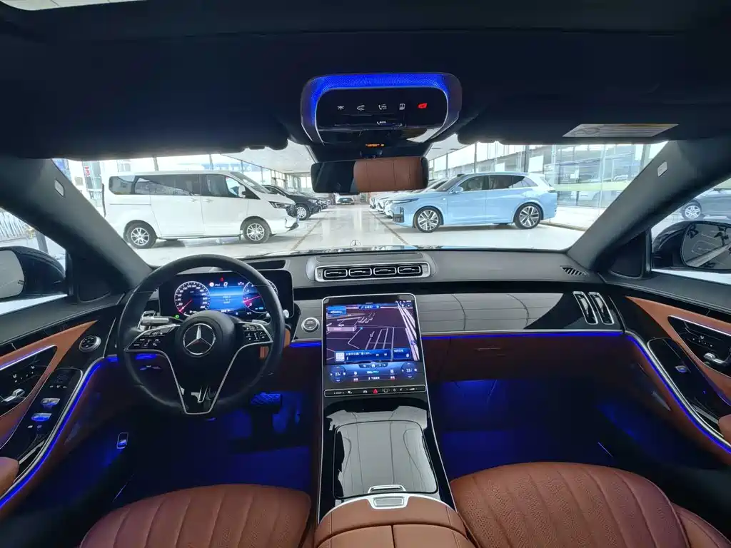 Mercedes-Benz S-Class — миниатюра 11