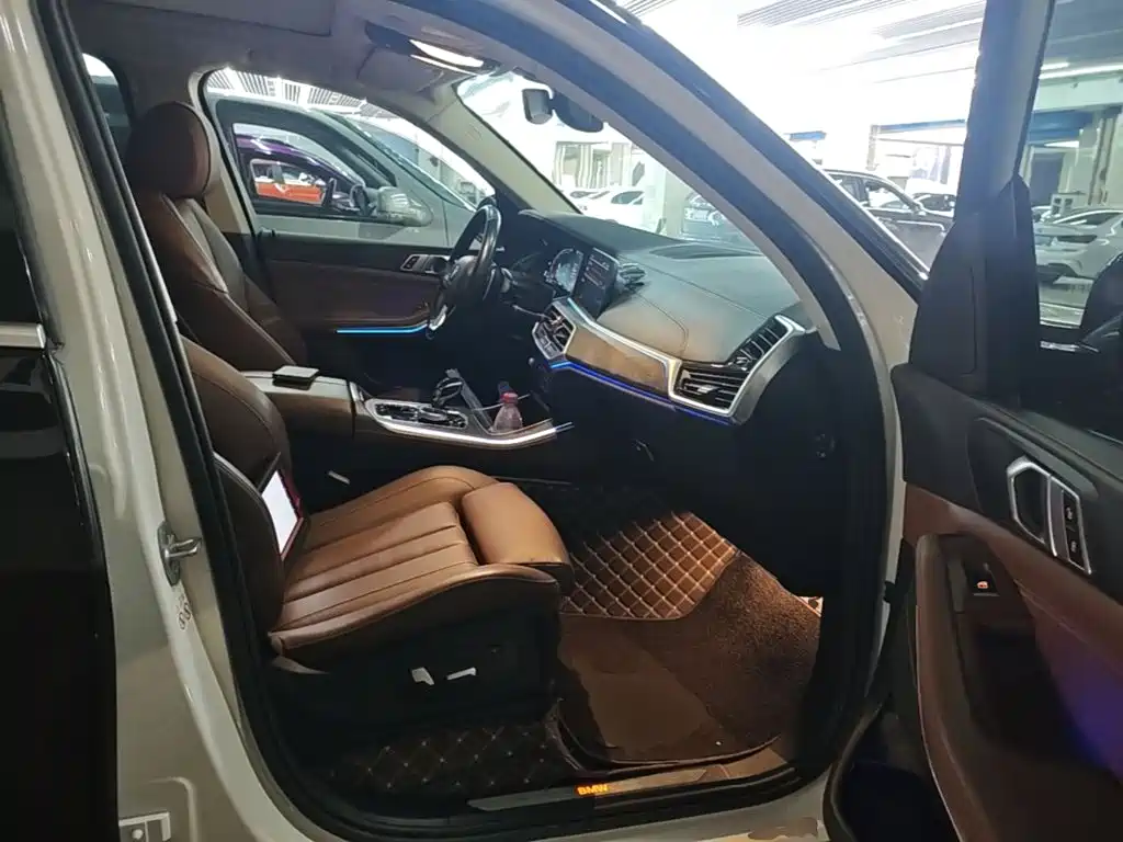 BMW X5 (Import) — миниатюра 25