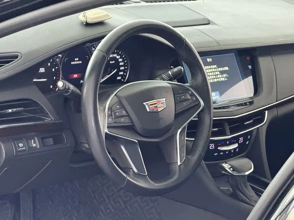 Cadillac CT6 — миниатюра 10