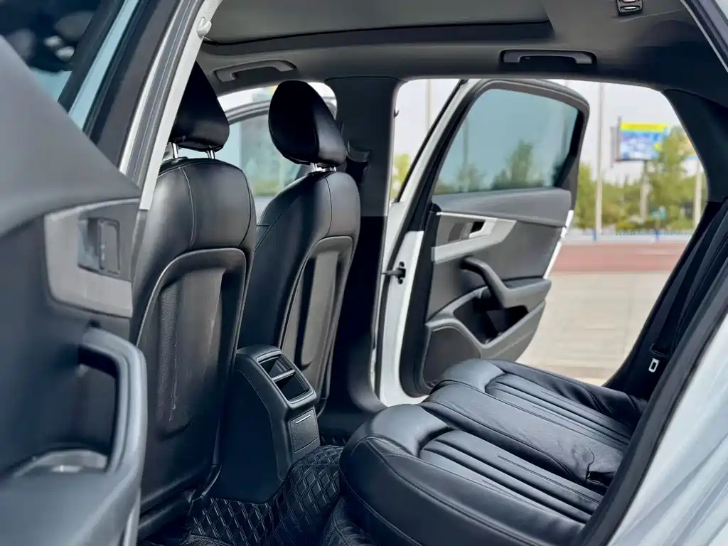 Audi A4L — миниатюра 6