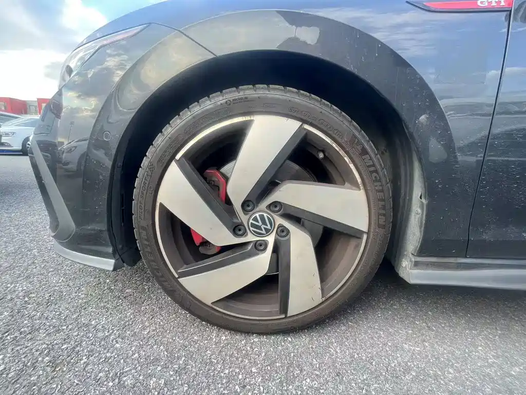 Volkswagen Golf GTI — миниатюра 4