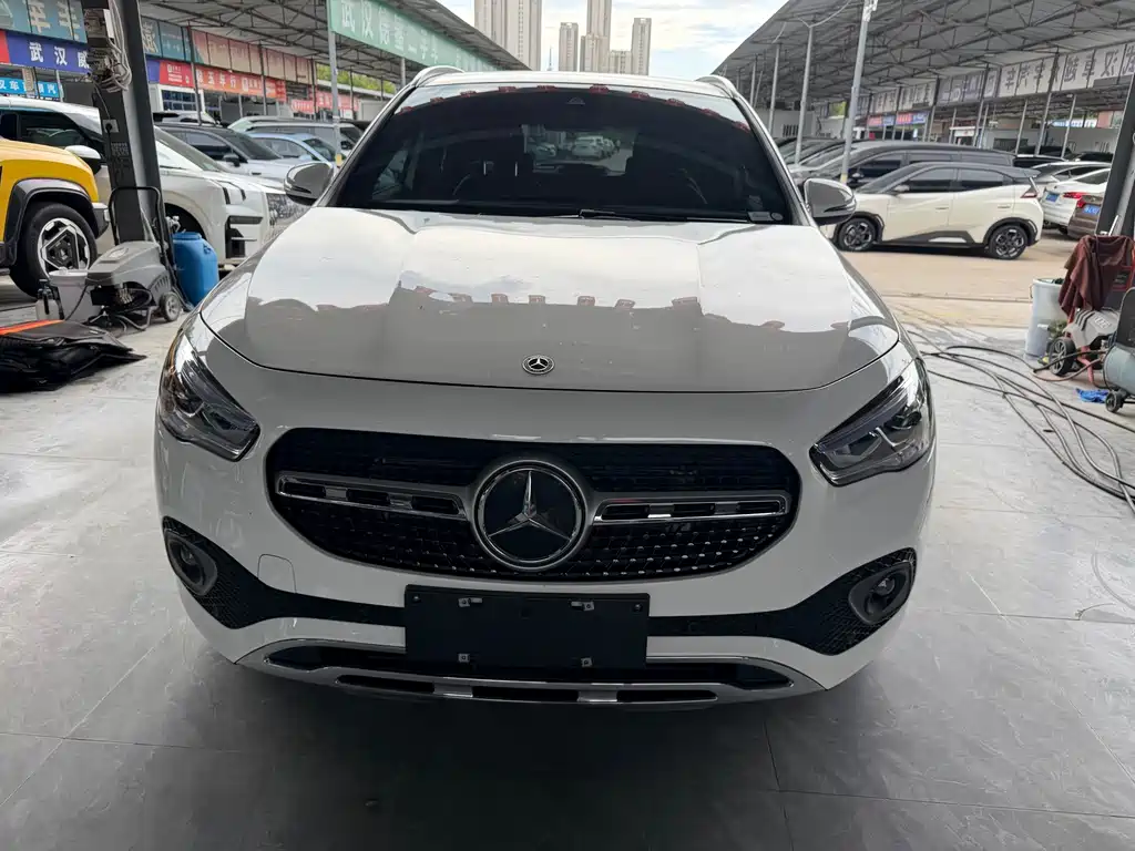 Mercedes-Benz GLA — миниатюра 2