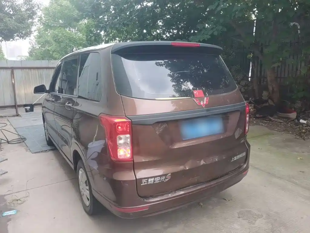 Wuling Hongguang — миниатюра 5