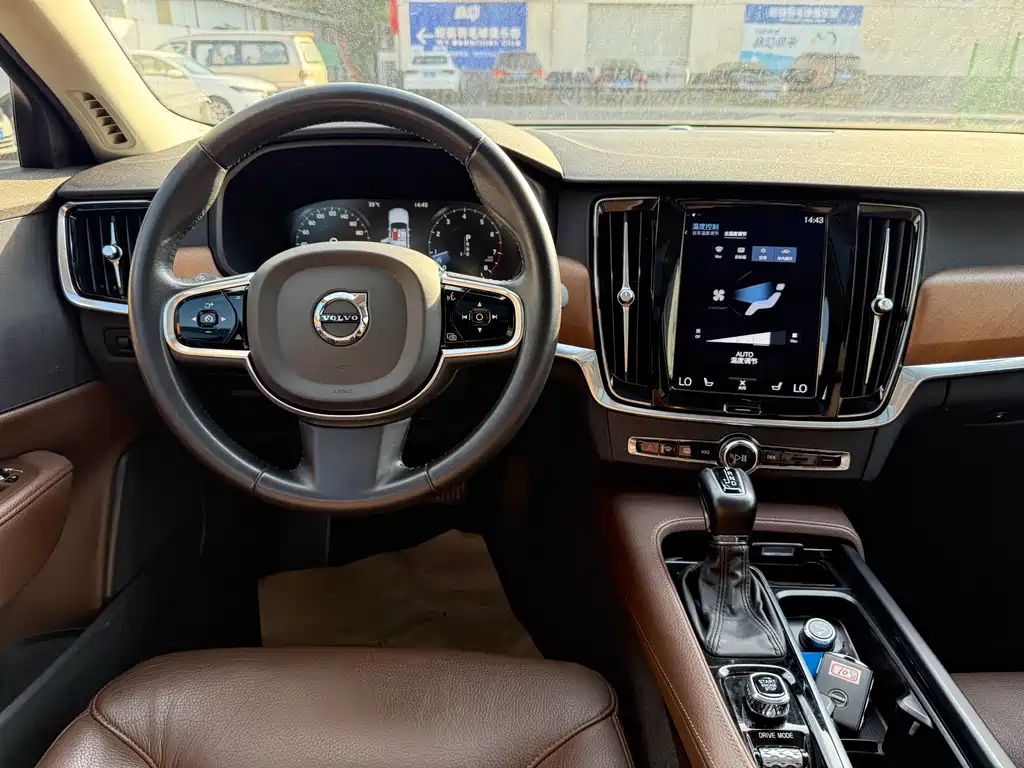 Volvo S90 2020 T5 Luxury
