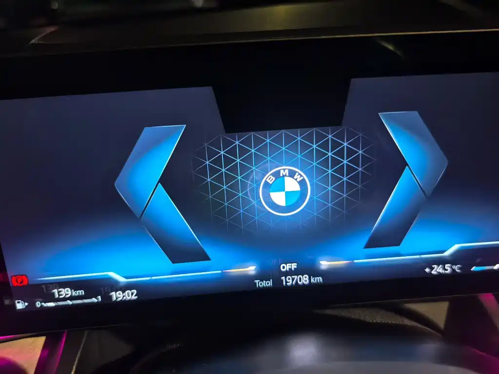 BMW 5 Series — миниатюра 3