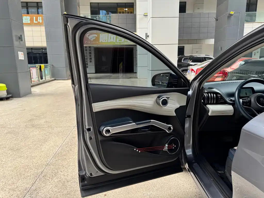 BYD Yuan Plus — миниатюра 10