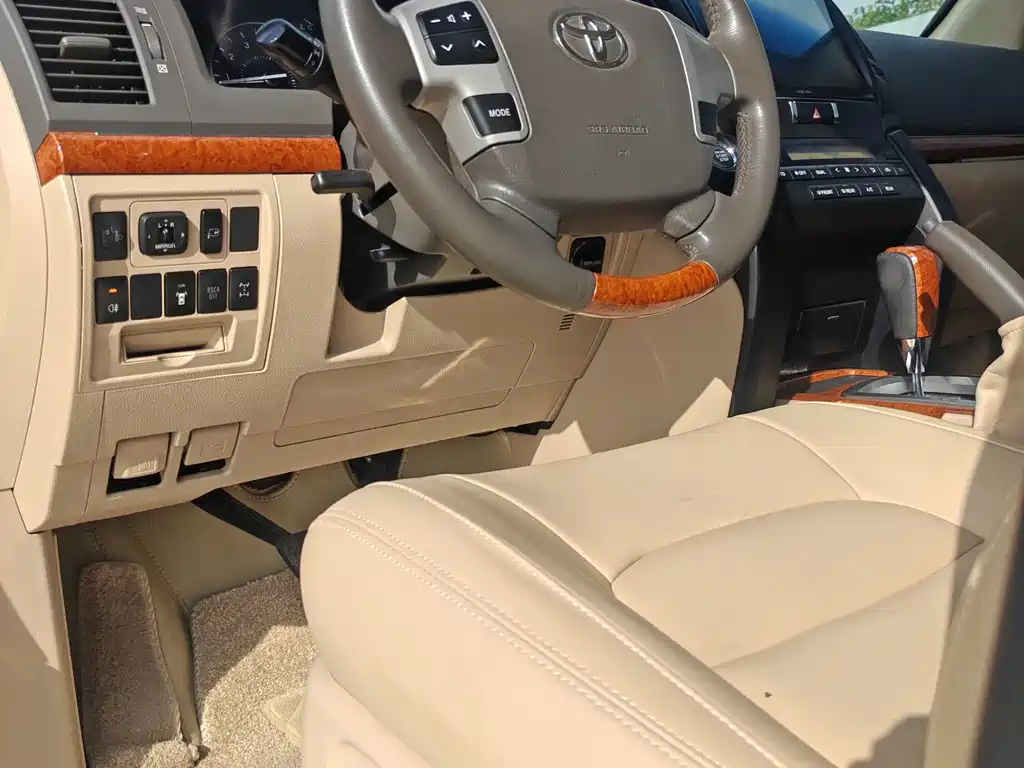 Toyota Land Cruiser — миниатюра 4