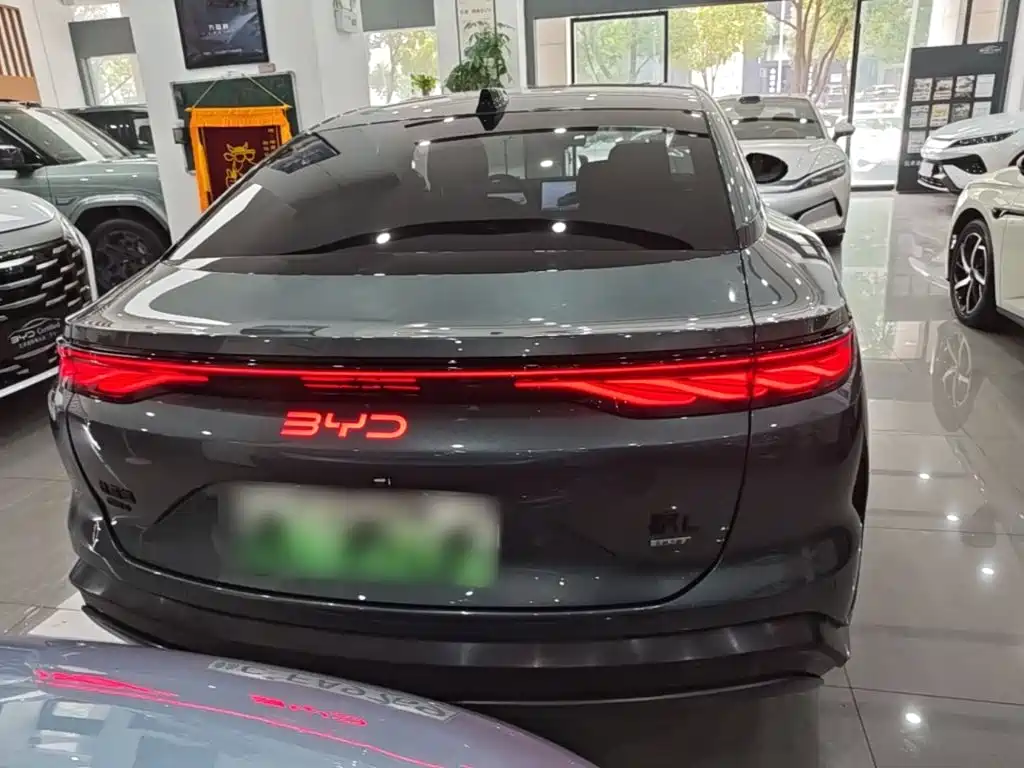 BYD Han L — миниатюра 6