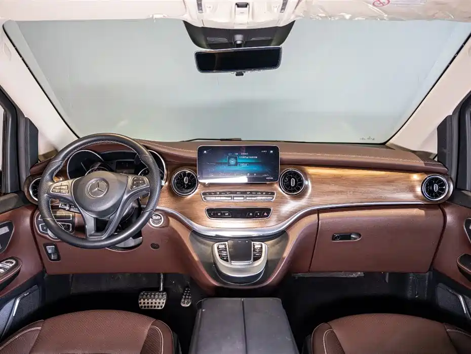 MERCEDES-BENZ V CLASS