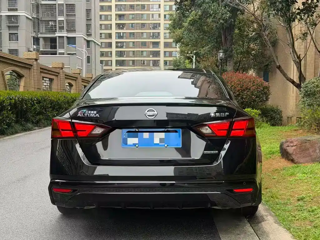 Nissan Teana — миниатюра 5