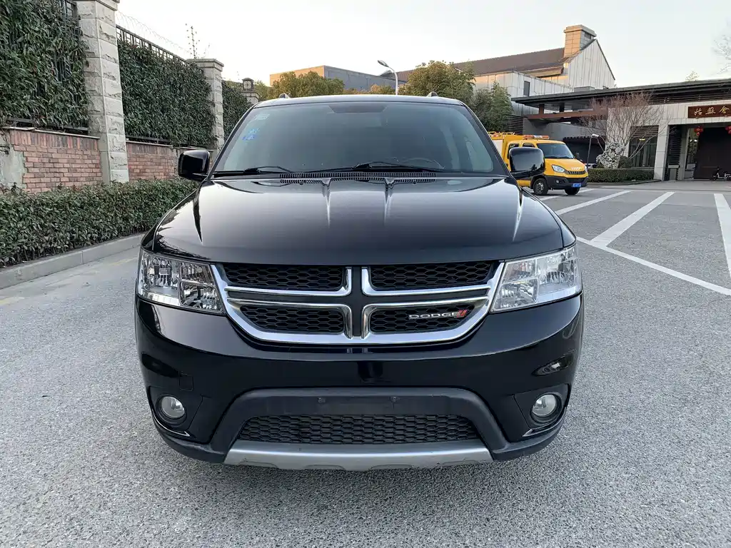 Dodge Journey — миниатюра 5