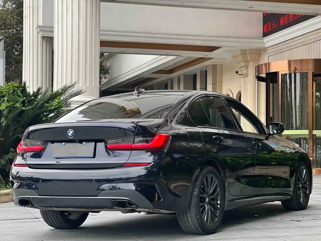 BMW 3 Series — миниатюра 9