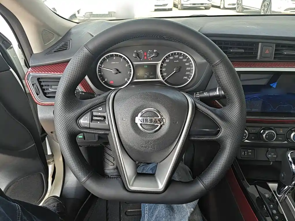 Nissan Bluebird — миниатюра 11