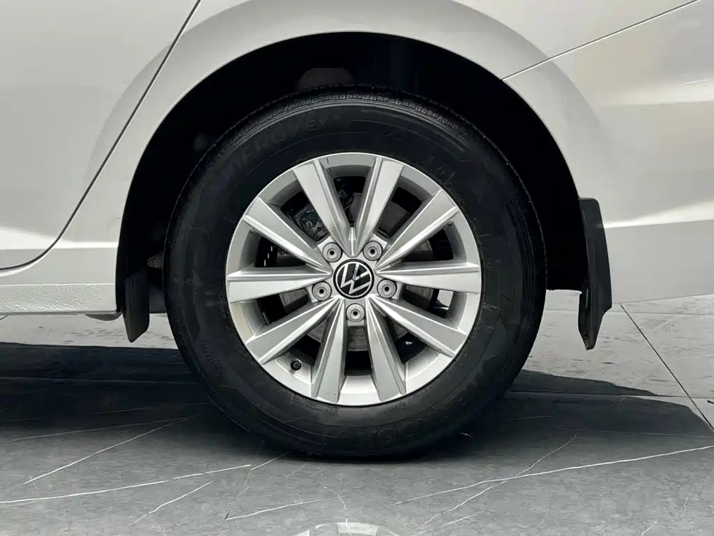 Volkswagen Lavida — миниатюра 23