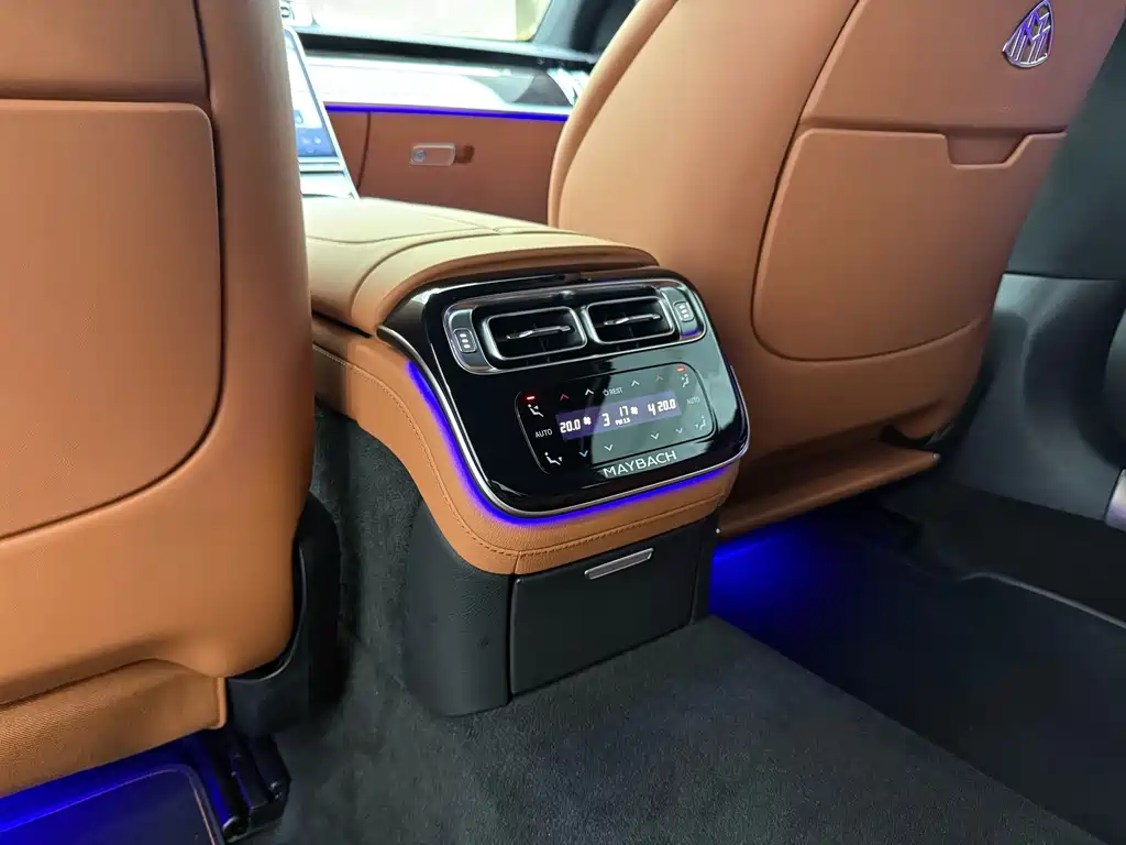 Mercedes-Benz S-Class — миниатюра 10
