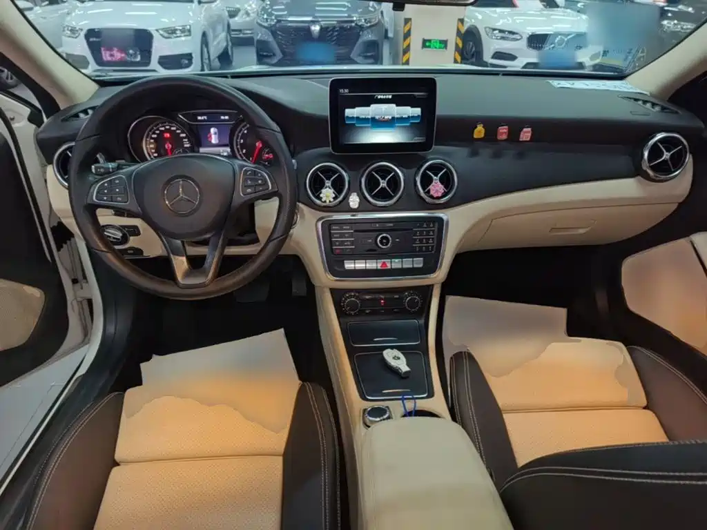 Mercedes-Benz GLA — миниатюра 10