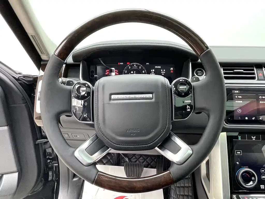 Land Rover Range Rover — миниатюра 13