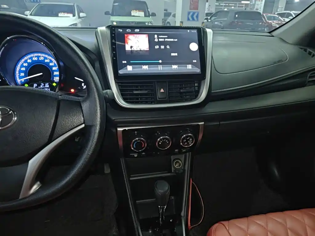 Toyota Yaris L — миниатюра 13