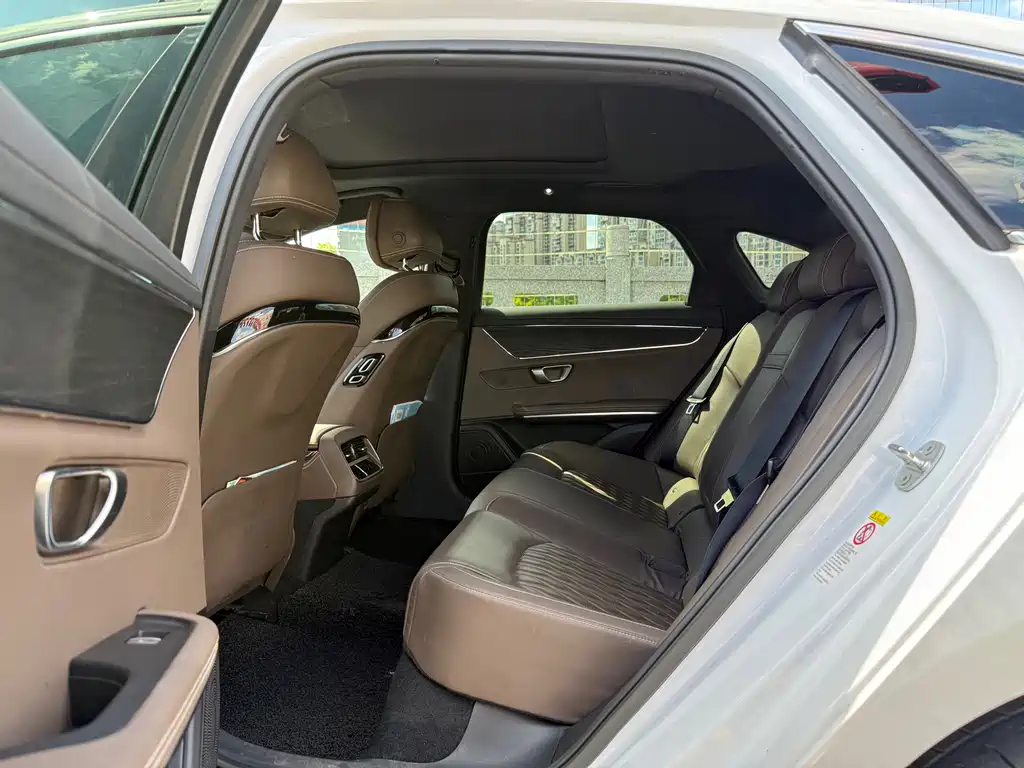 BYD Han — миниатюра 16