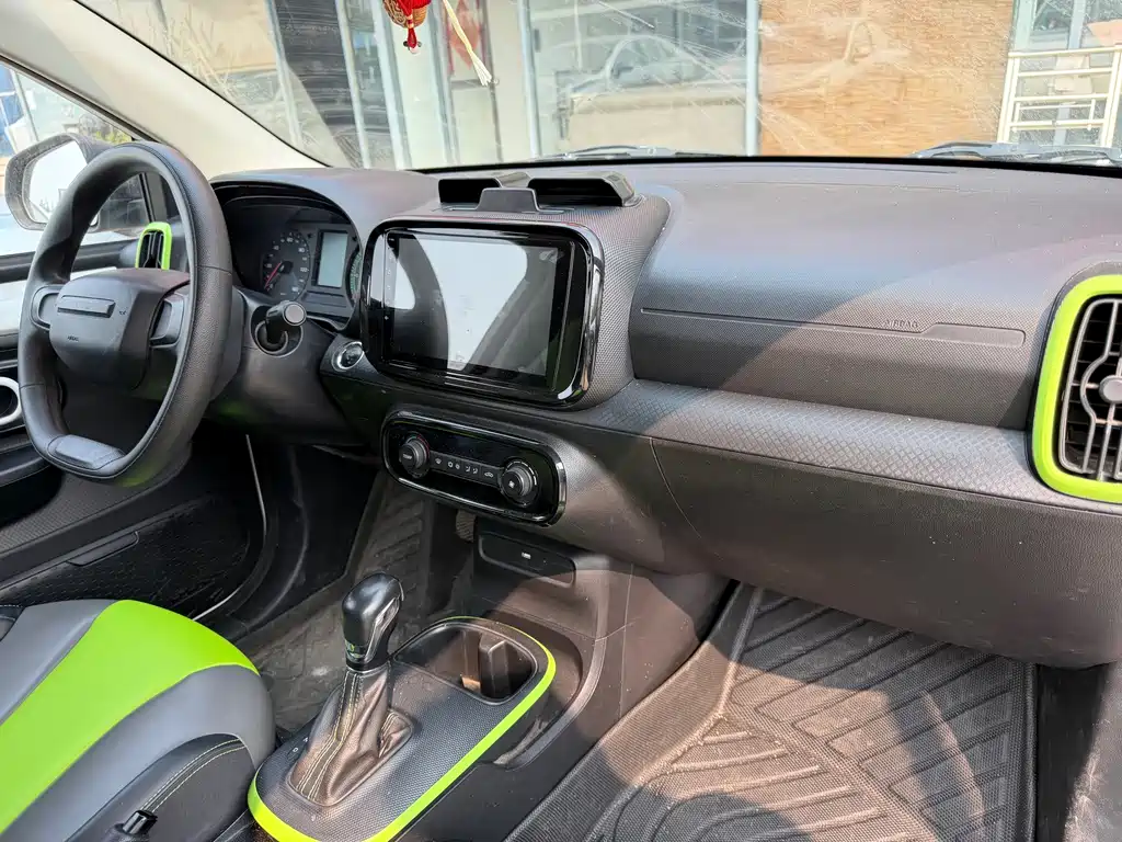 Roewe Clever — миниатюра 11