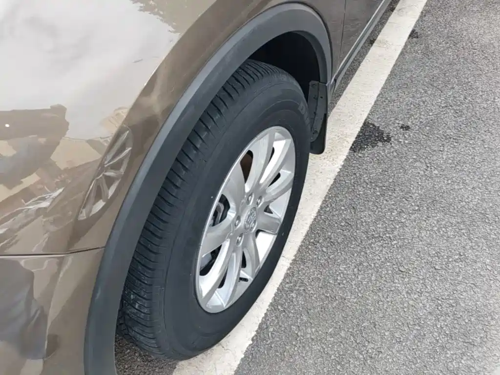 Buick Envision Plus — миниатюра 23