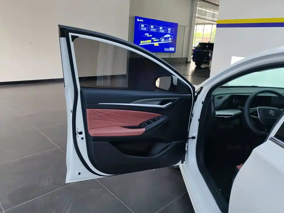 Changan Eado — миниатюра 7