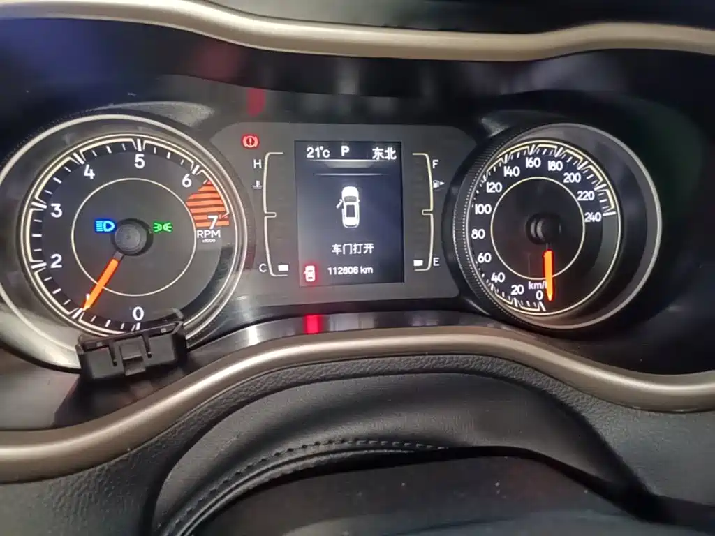 Jeep Cherokee — миниатюра 12