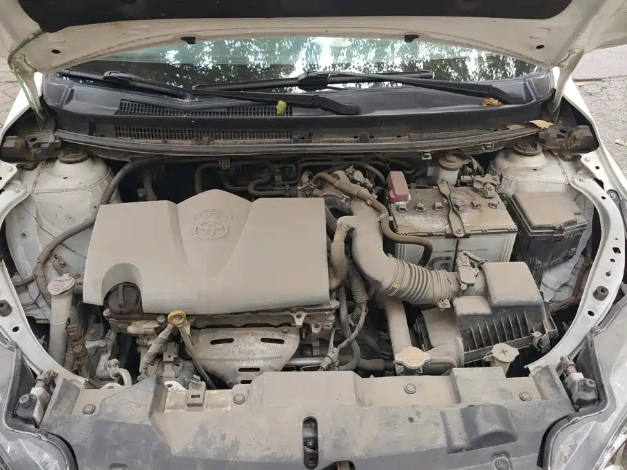 Toyota Yaris L — миниатюра 10