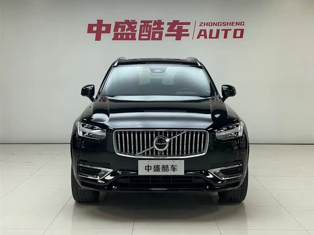 Volvo XC90 2024 B6 Luxury 7 мест