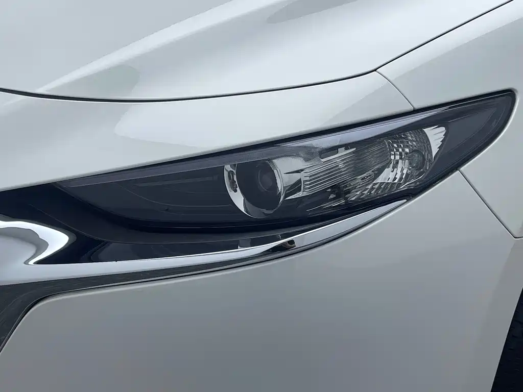 Mazda 3 Axela — миниатюра 11