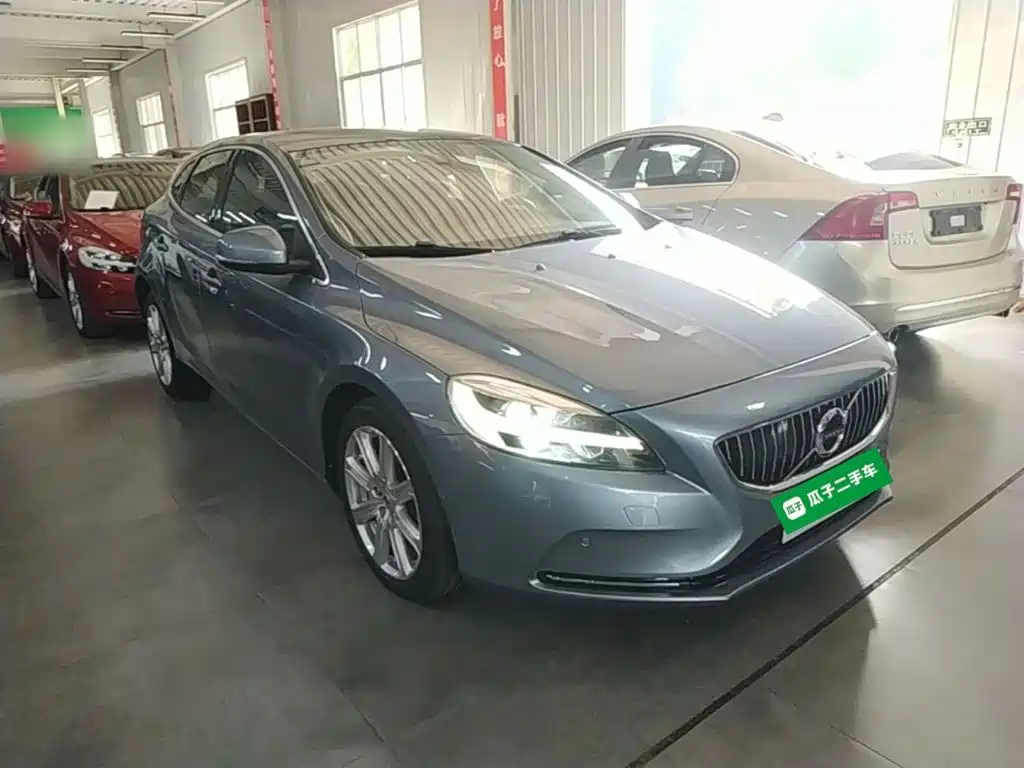 Volvo V40 — миниатюра 4