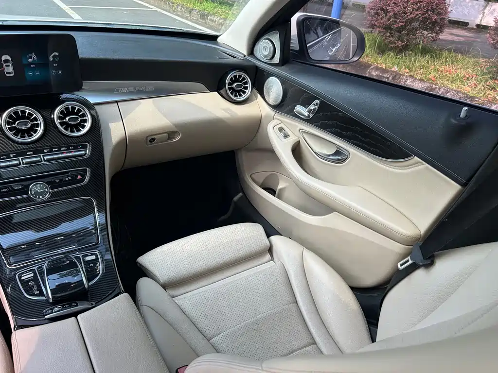 Mercedes-Benz C-Class — миниатюра 6