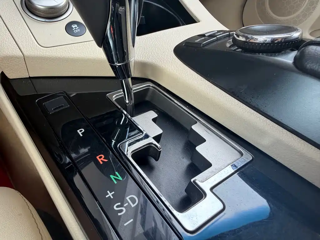 Lexus ES — миниатюра 14