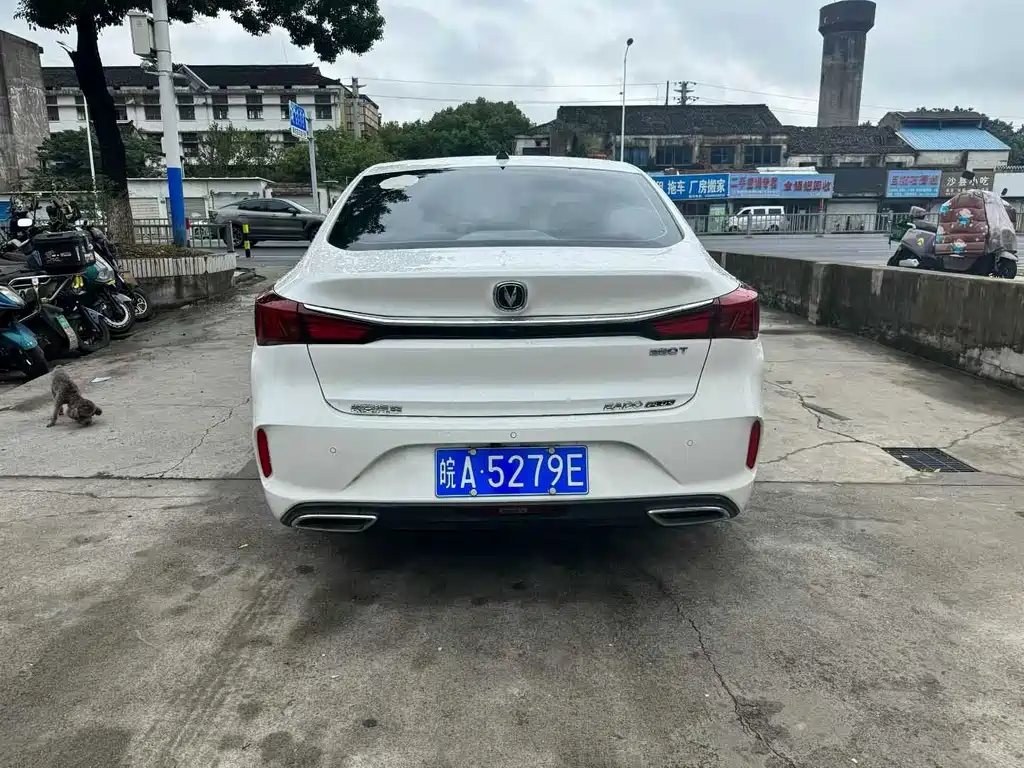 Changan Eado — миниатюра 5
