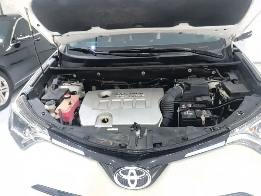 Toyota RAV4 — миниатюра 20