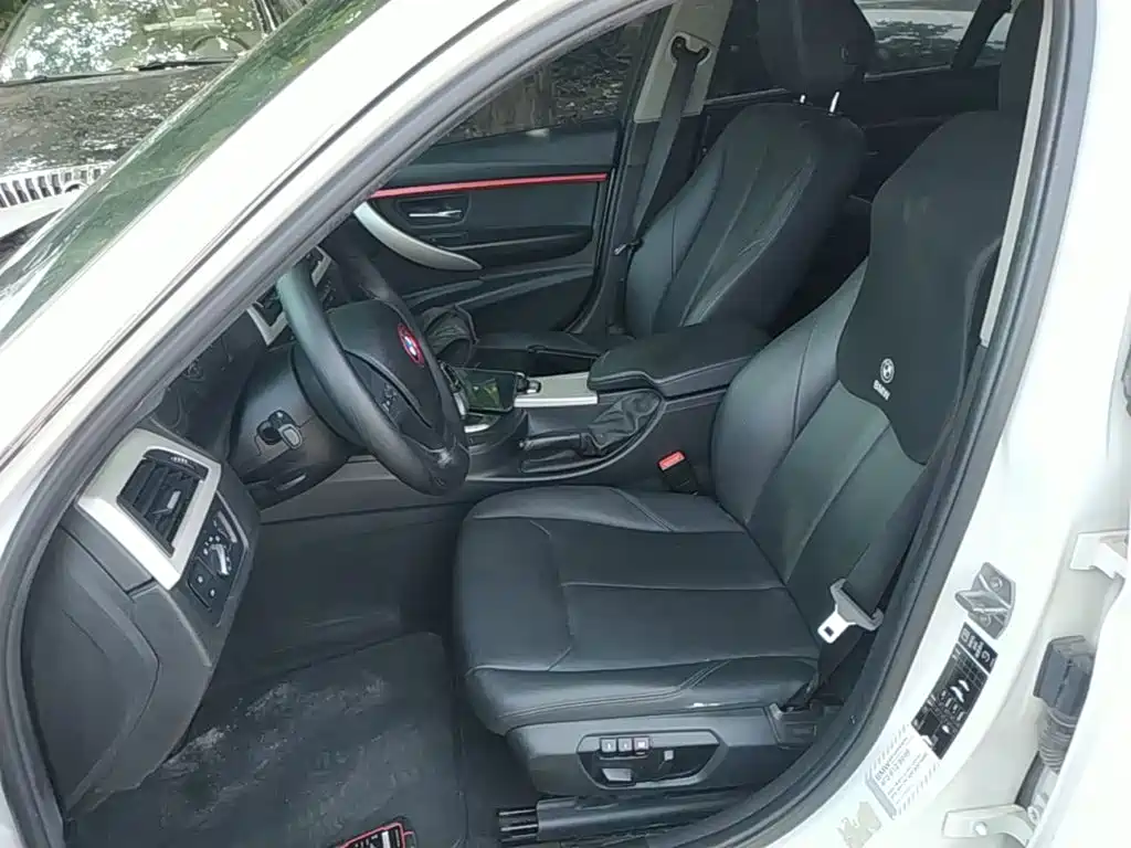 BMW 3 Series — миниатюра 15