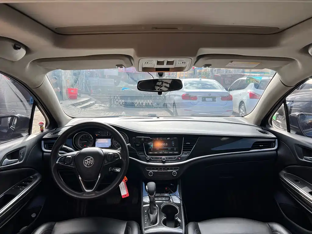 Buick Verano — миниатюра 8