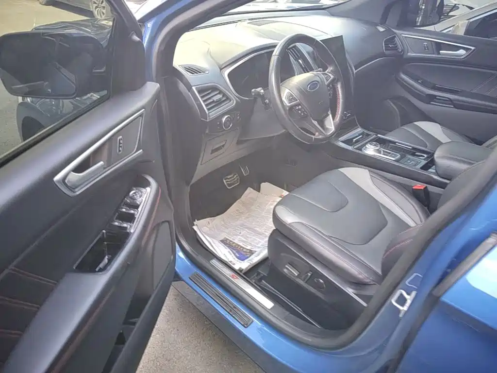 Ford Edge — миниатюра 16