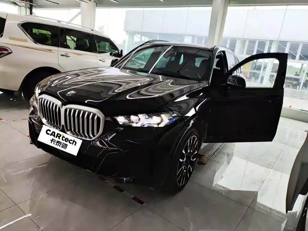 宝马X5 2023款 xDrive 40Li M运动曜夜套装 2024