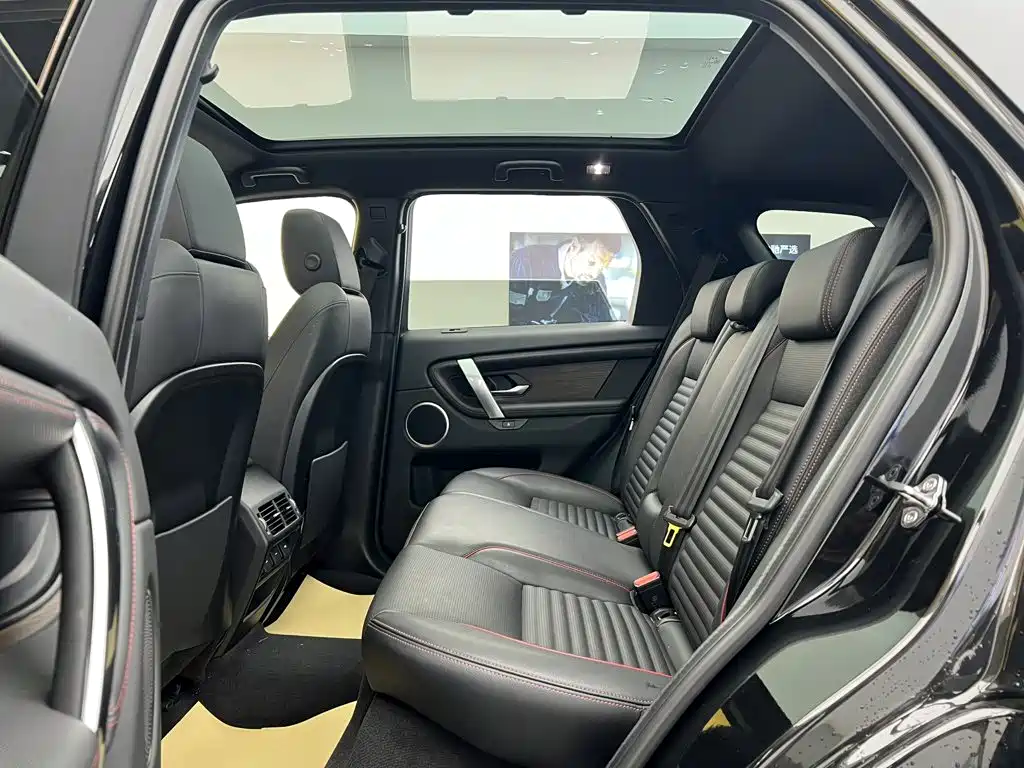 Land Rover Discovery Sport — миниатюра 36