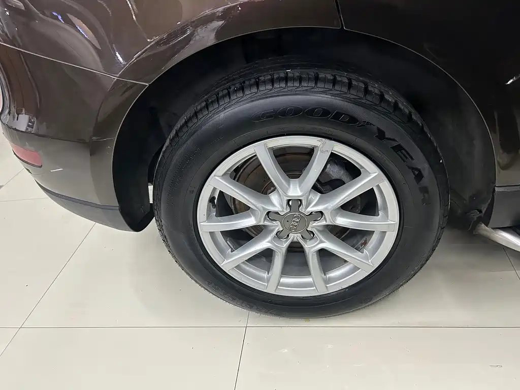 Audi Q5 — миниатюра 13