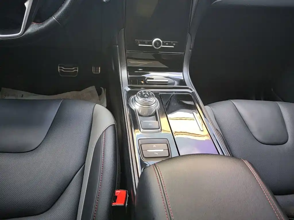 Ford Edge — миниатюра 14