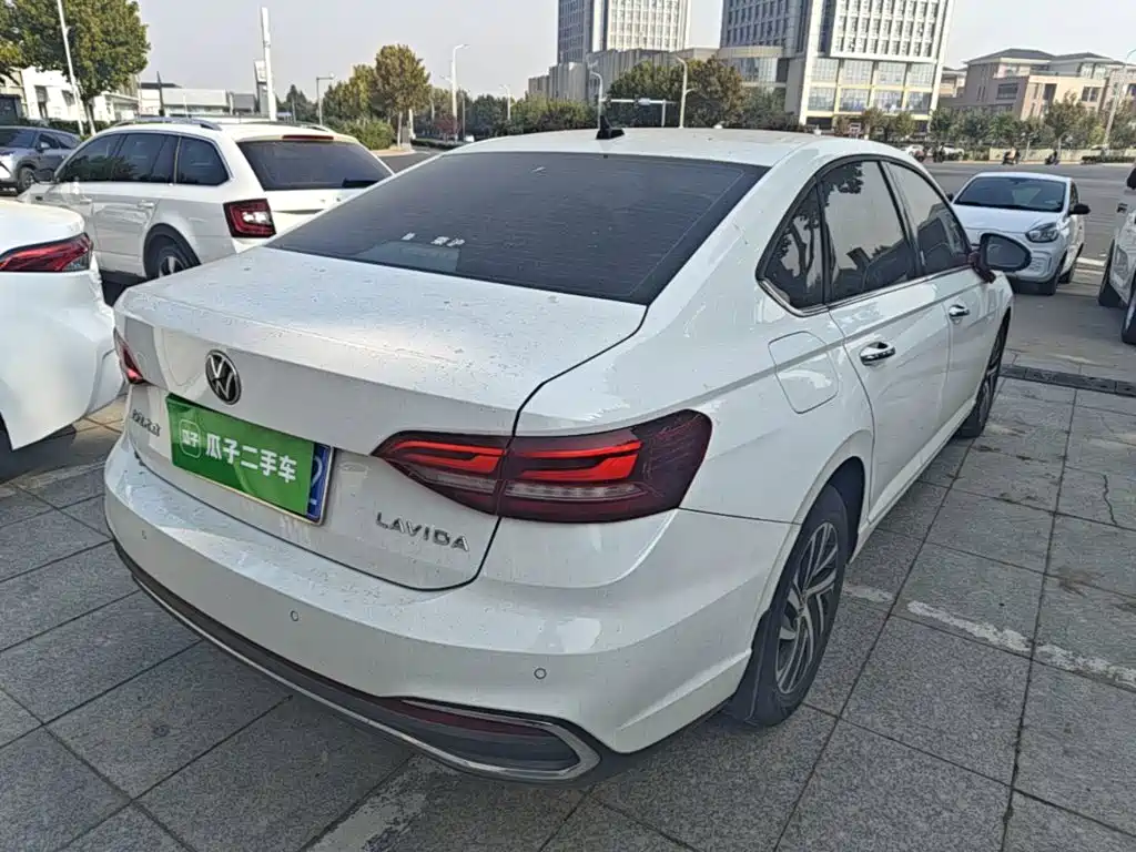 Volkswagen Lavida — миниатюра 7