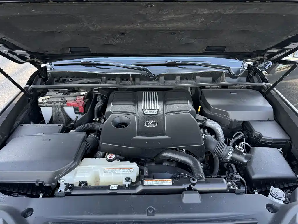 Lexus LX — миниатюра 29