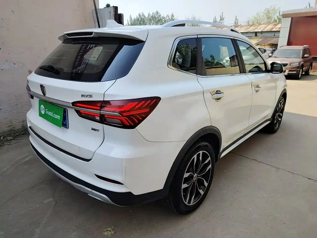 Roewe RX5 — миниатюра 7